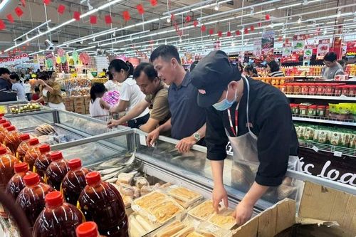 Hải sản 'đắt hàng' dịp nghỉ lễ