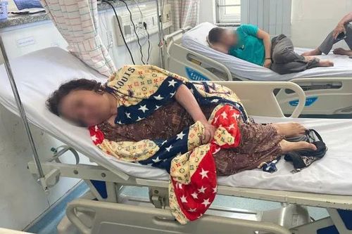 Kịp thời cứu sống du khách biểu hiện bất thường tại Bãi Sau