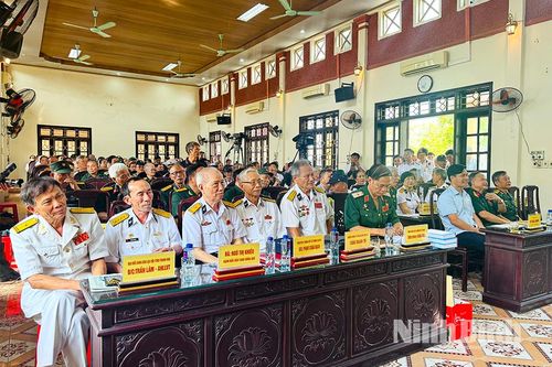 Ban Liên lạc Lữ đoàn Công binh 83 Hải quân tỉnh tổ chức gặp mặt truyền thống