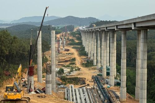 Xuyên lễ thi công hầm Thần Vũ đoạn Diễn Châu - Bãi Vọt