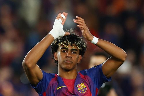 Barcelona kiếm bộn tiền