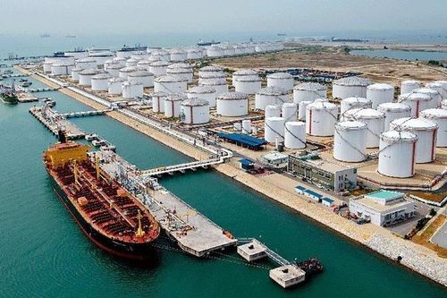 Giới hạn lưu trữ và bài toán duy trì sản lượng dầu của Iran dưới sức ép phong tỏa