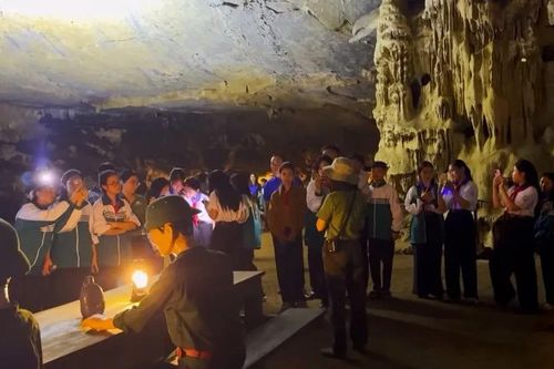 Khám phá Hang Chỉ huy trên cung đường Trường Sơn huyền thoại