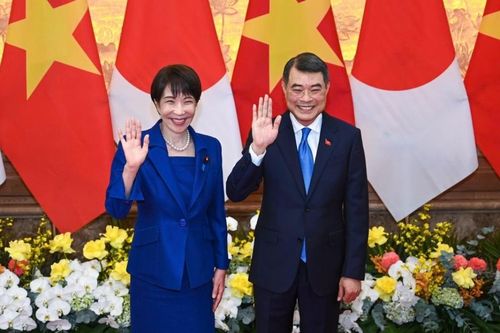 Thủ tướng Lê Minh Hưng chủ trì lễ đón chính thức Thủ tướng Nhật Bản Takaichi Sanae