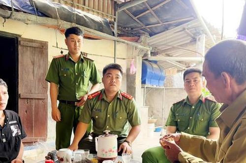 Cuộc đoàn tụ sau 45 năm đúng dịp 30/4 nhờ dữ liệu dân cư