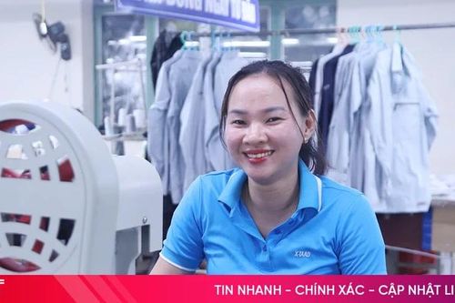 Từ thợ may 'tay ngang' đến danh hiệu 'Công nhân tiêu biểu'