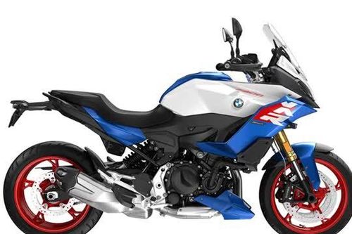 Top 10 môtô 900cc tốt nhất năm 2026: BMW F900XR Sport đầu bảng