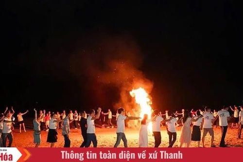 Biển Quảng Bình thu hút du khách nhờ vẻ đẹp hoang sơ