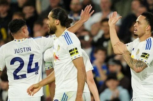 Calvert-Lewin tỏa sáng, Leeds United tiến sát vé trụ hạng Ngoại hạng Anh