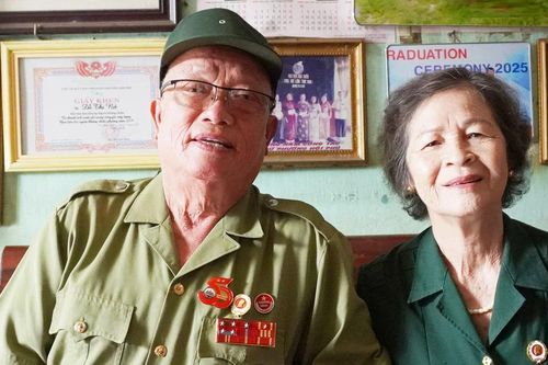 Tình yêu kháng chiến - hạnh phúc trọn đời