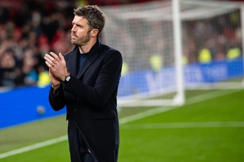 Michael Carrick: Sự giao thoa chiến thuật giữa Louis van Gaal và Sir Alex Ferguson tại Man United