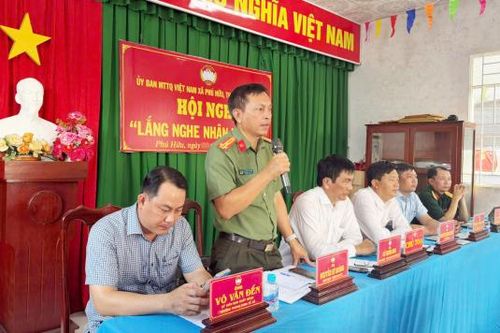Lắng nghe nhân dân nói để phục vụ tốt hơn