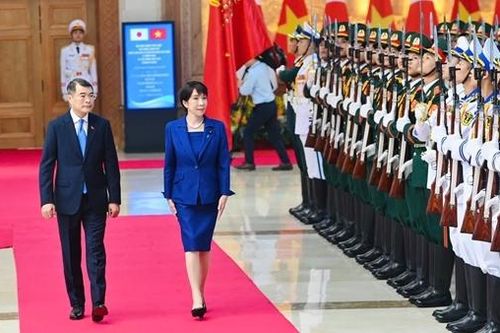 Thủ tướng Lê Minh Hưng chủ trì lễ đón Thủ tướng Nhật Bản
