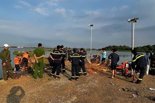 Giám đốc người nước ngoài đuối nước khi chèo thuyền SUP ở hồ Đá Đen
