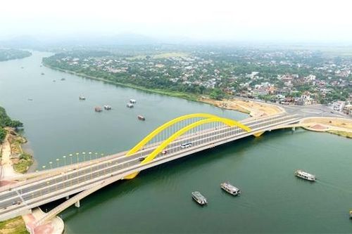Công an TP Huế đảm bảo an toàn giao thông trên sông Hương và đầm phá Tam Giang
