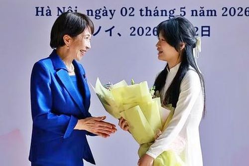 Thủ tướng Nhật Bản Takaichi Sanae phát biểu chính sách tại Đại học Quốc gia Hà Nội