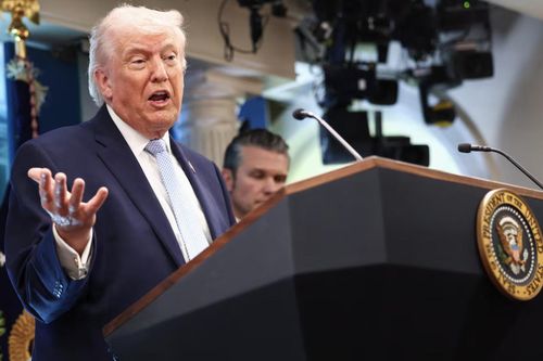 Ông Trump nói xung đột ở Iran 'đã chấm dứt'