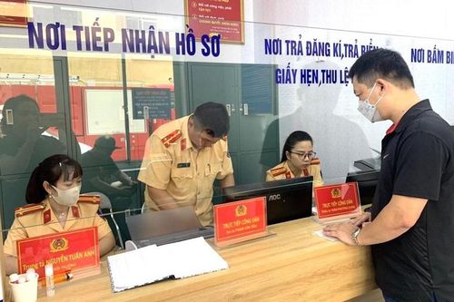 Mua xe máy cũ theo giấy viết tay có bị phạt?