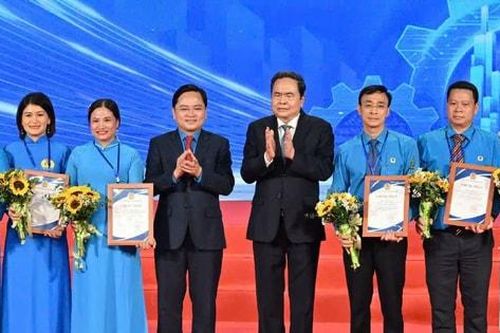 Người 'thắp lửa' niềm tin và kết nối quan hệ lao động hài hòa tại doanh nghiệp