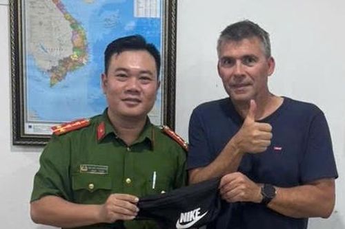 Lực lượng tại sân bay Đà Nẵng hỗ trợ du khách Pháp tìm lại tài sản