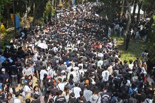 Cảnh 'vỡ trận' ở Hàn Quốc vì một chiếc thẻ