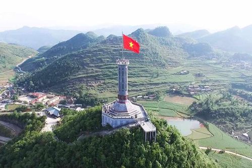 Điểm cực Bắc Lũng Cú đón gần 13 nghìn lượt khách dịp nghỉ lễ