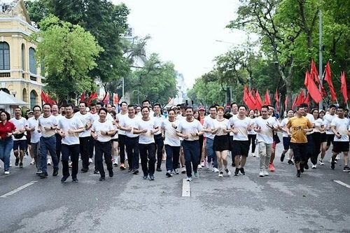 Phát động Giải chạy bộ trực tuyến '75 năm Ngân hàng Việt Nam'