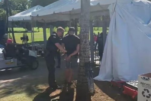 Mật vụ Mỹ bắt nghi phạm gây rối tại sân golf của Tổng thống Trump