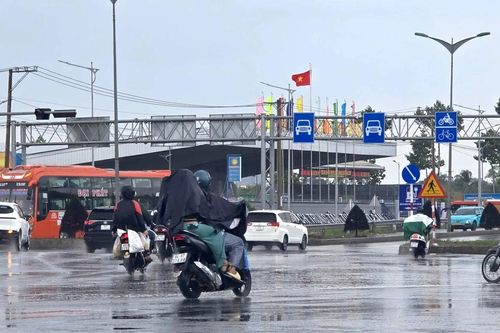 Cần Thơ đón 'mưa giải nhiệt'