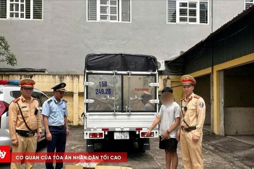 Phát hiện liên tiếp 2 vụ hàng hóa không rõ nguồn gốc