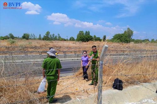 Kiểm sát khám nghiệm hiện trường vụ trộm hơn 700m cáp điện trên cao tốc Phan Thiết – Vĩnh Hảo
