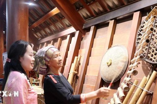 Văn hóa đại ngàn 'níu chân' du khách tại tỉnh Đắk Lắk