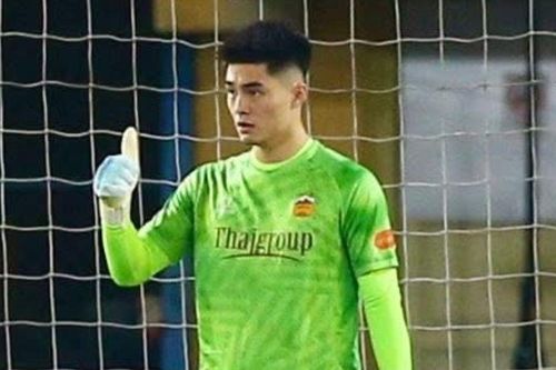 Thủ môn Trần Trung Kiên xuất thần giúp HAGL thắng nghẹt thở SLNA