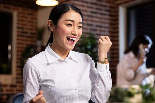 Nỗi sợ 'giỏi hơn chồng'