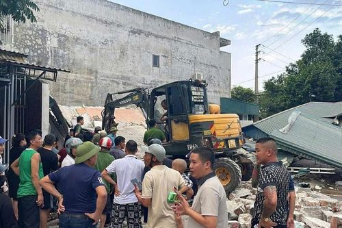 Quảng Ninh: Sập nhà khiến 3 người thương vong