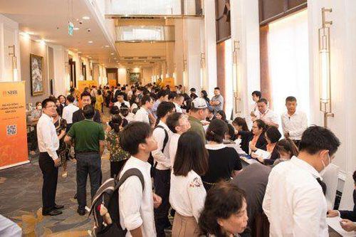 Lượng cổ đông của 56 doanh nghiệp vốn hóa tỷ USD vượt 2,4 triệu, ngân hàng chiếm gần một nửa