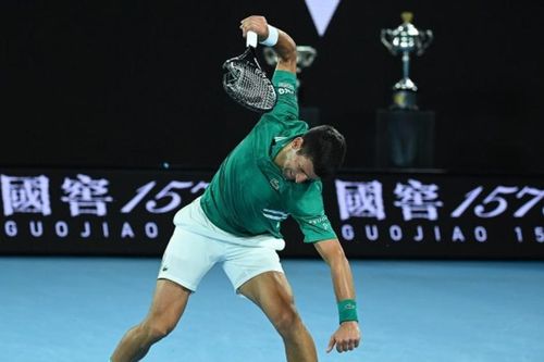 Đập vợt trong tennis: Khi cơn thịnh nộ trở thành nghệ thuật và hiểm họa sự nghiệp