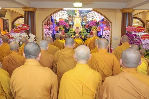 Lễ húy nhật lần thứ 16 Hòa thượng Thích Giác Khánh - khai sơn chùa Liên Hoa (P.Bình Đông, TP.HCM)