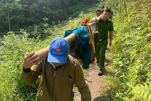 Sưởi ấm lòng dân nơi bản cao
