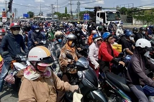 Giao thông TP Hồ Chí Minh tăng nhiệt trong ngày cuối kỳ nghỉ lễ