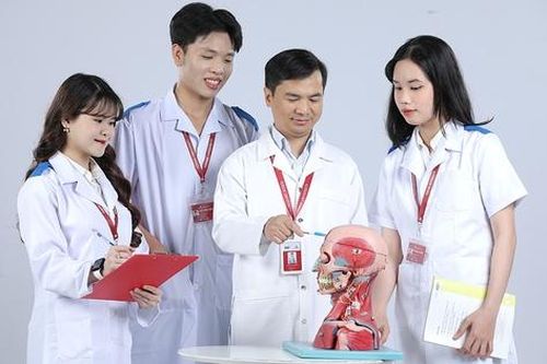 Điều kiện xét tuyển thẳng vào ngành Y được quy định như thế nào?