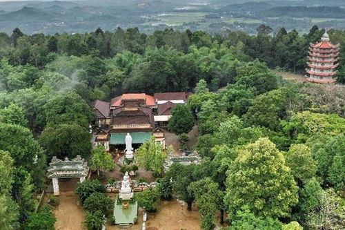 Hành trạng Lục Tổ khai sáng và kế thế Tổ Đình Sắc Tứ Thiên Ấn - Quảng Ngãi