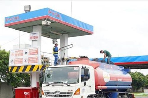 Kéo dài giảm thuế nhập khẩu xăng, dầu về 0% đến ngày 30-6