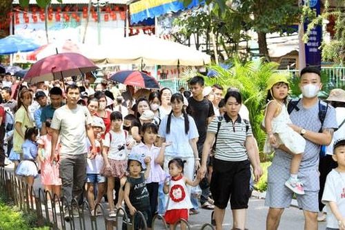 Tin tức đặc biệt trên ấn phẩm Hànôịmới ngày 4-5-2026