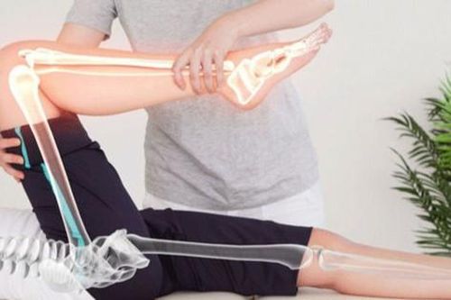 Triệu chứng chấn thương khớp háng sau khi vận động mạnh