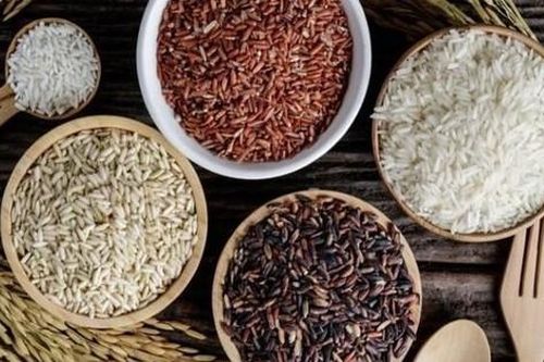 Gạo lứt, gạo đen hay gạo đỏ tốt nhất cho sức khỏe đường ruột và tim mạch?