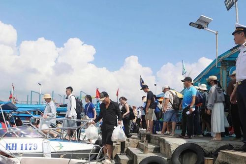 Du lịch Khánh Hòa 'bội thu' hơn 2.600 tỷ đồng trong kỳ nghỉ lễ