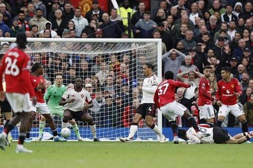 Man United nhọc nhằn giành chiến thắng 3-2 trước Liverpool