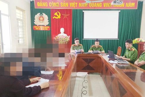 Xử phạt nhóm người mở nhạc lớn, ăn mặc phản cảm tại di tích lịch sử quốc gia