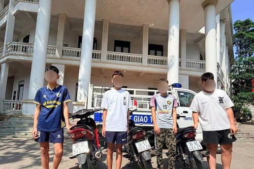 Quái xế tuổi teen 'biểu diễn' trên Quốc lộ 1, bị xử phạt gần 50 triệu đồng